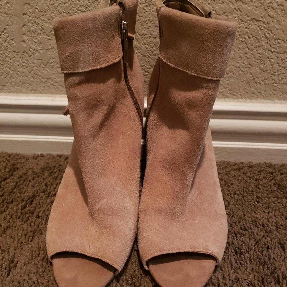 Jessica Simpson Peep toe booties